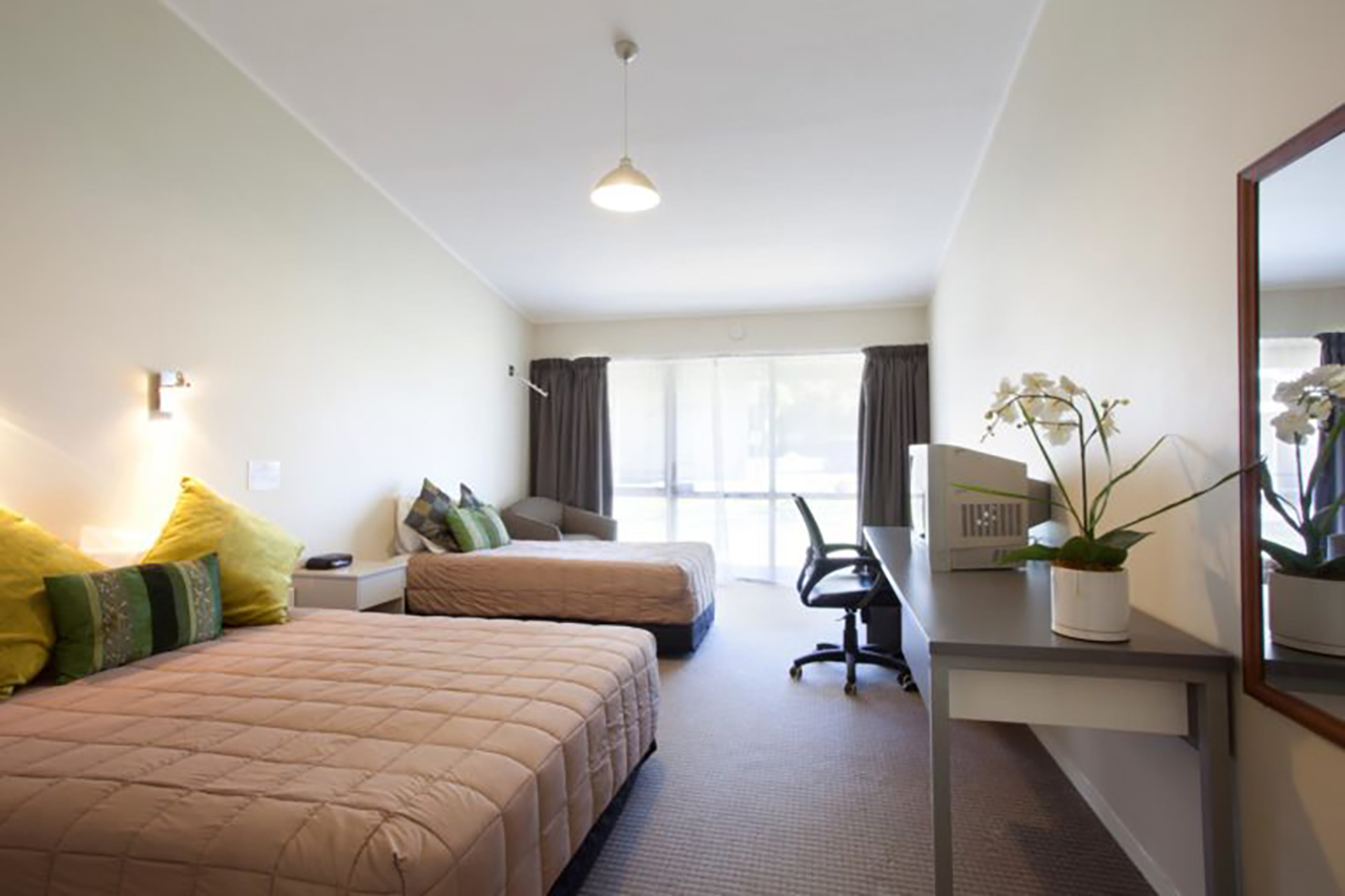 Premier Studio Airport Kiwi Motel