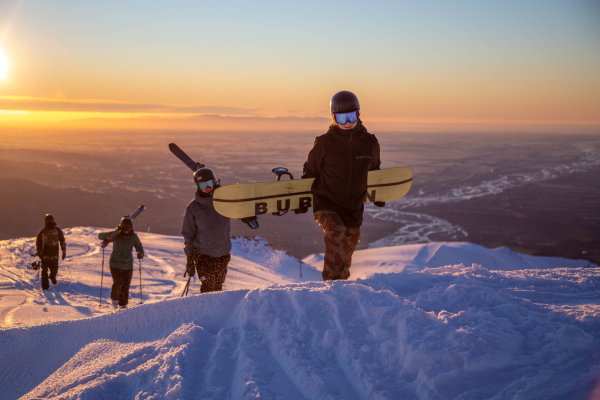Skiing and Snowboarding at Mt Hutt